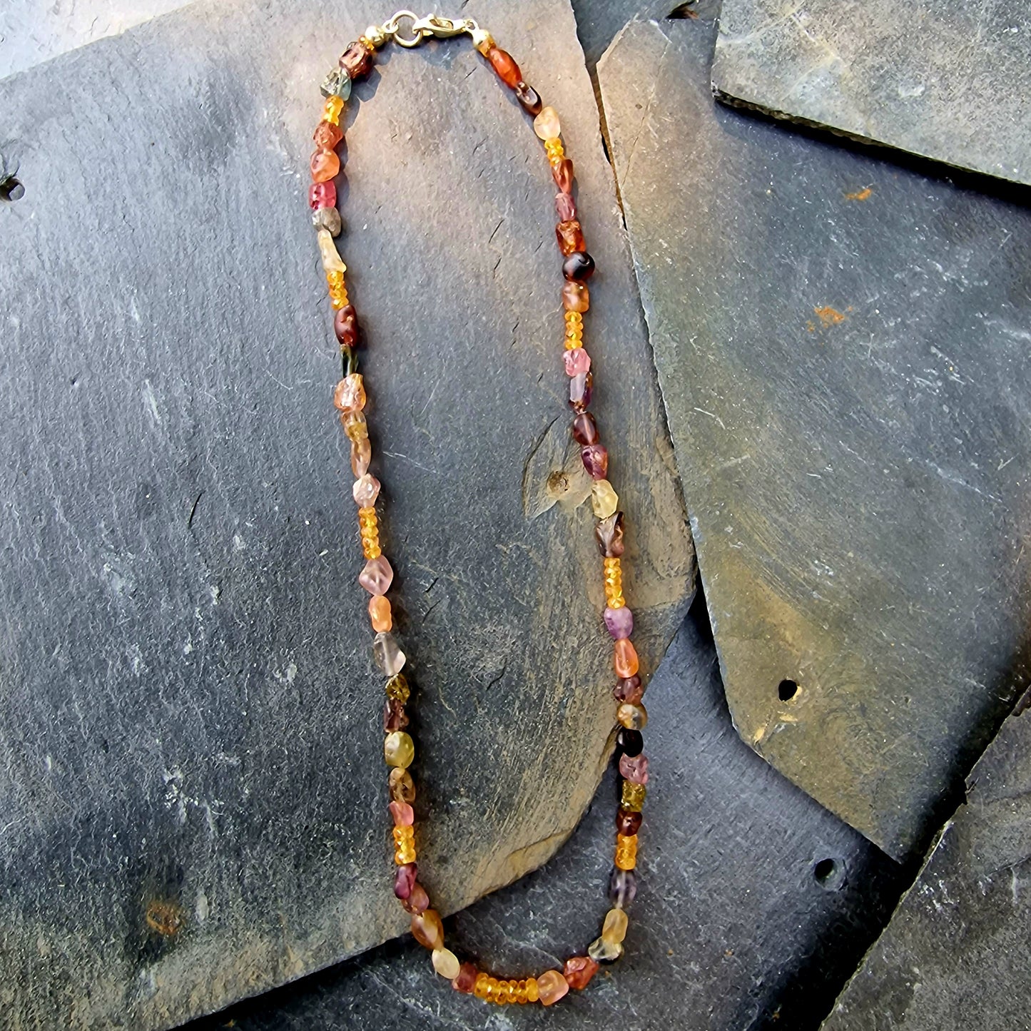 Spinell Steinkette mit Mandarin Granat