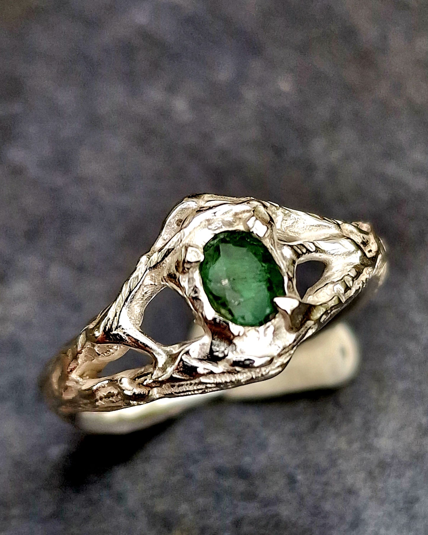 Smaragdring Größe 54