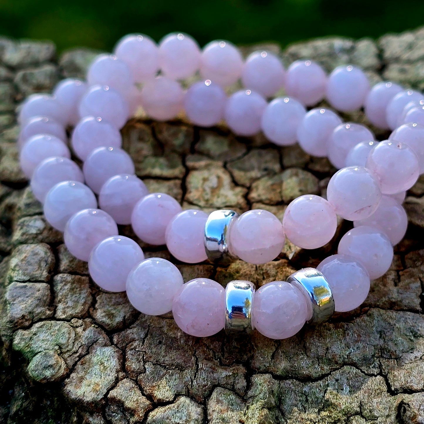 Rosenquarz-Armband mit zwei Silber-Elementen