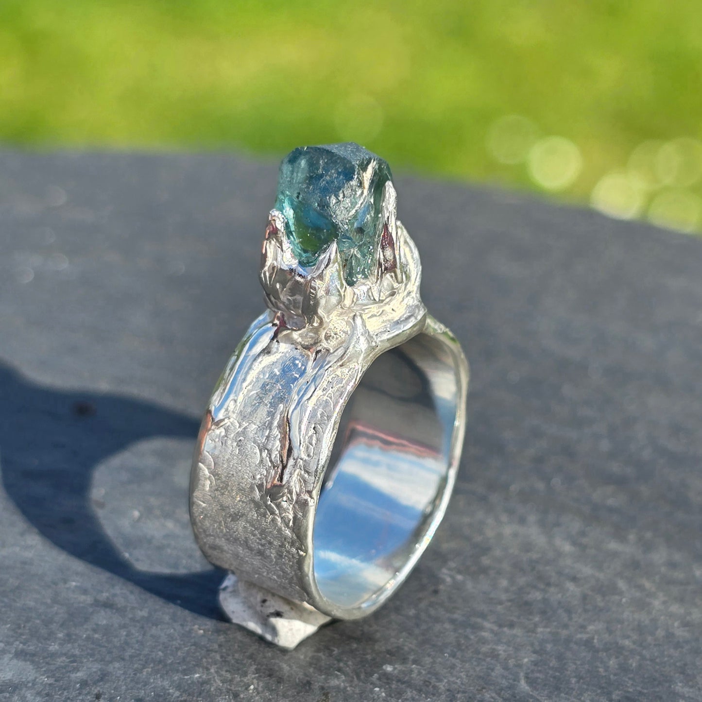 Statement Piece Zirkon Ring in Größe 60 Unikat