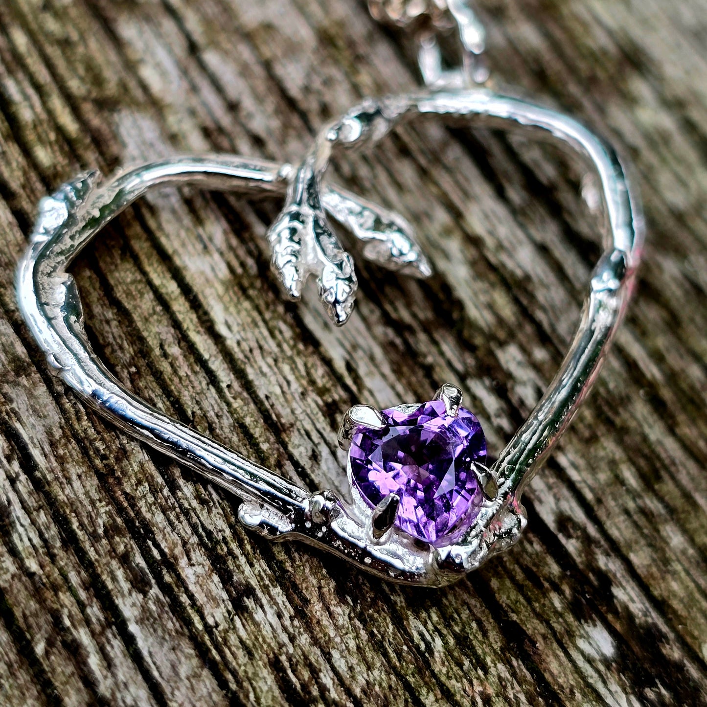 Naturherz Anhänger in Silber mit Amethyst