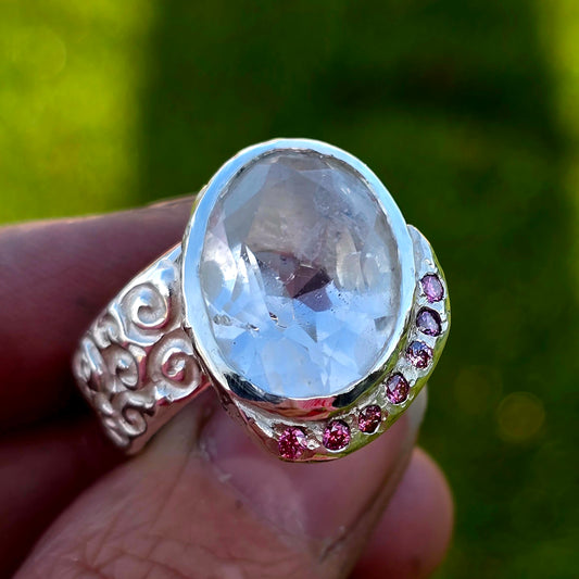 Bergkristall Unikat-Ring mit Moissaniten  Größe 61 | Handgefertigt in Silber