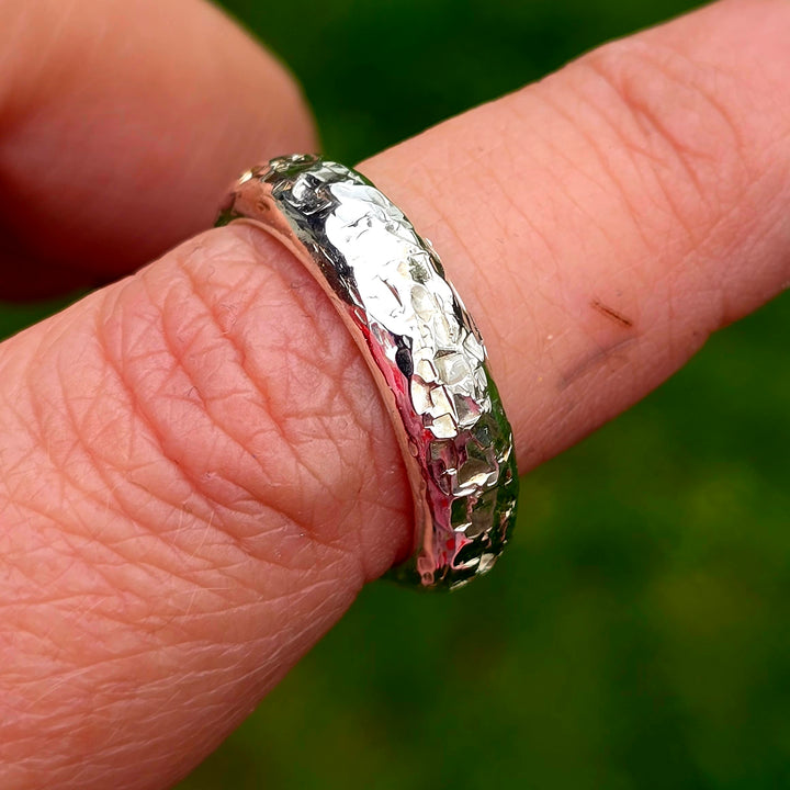 Küstenring MAXI – Handgeschmiedetes Unikat in 6 mm Breite