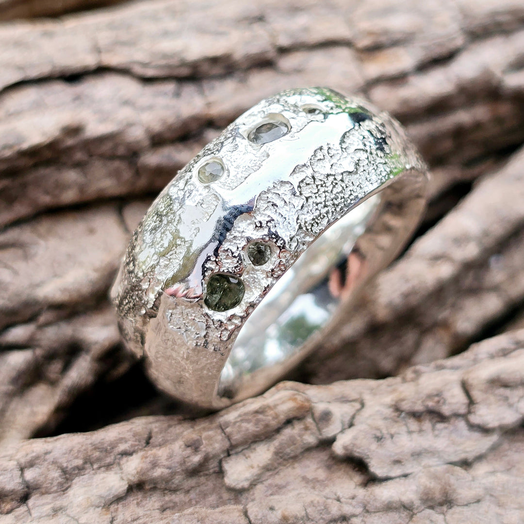 SandStein Ring mit grünen Saphiren – Größe 55, Unikat