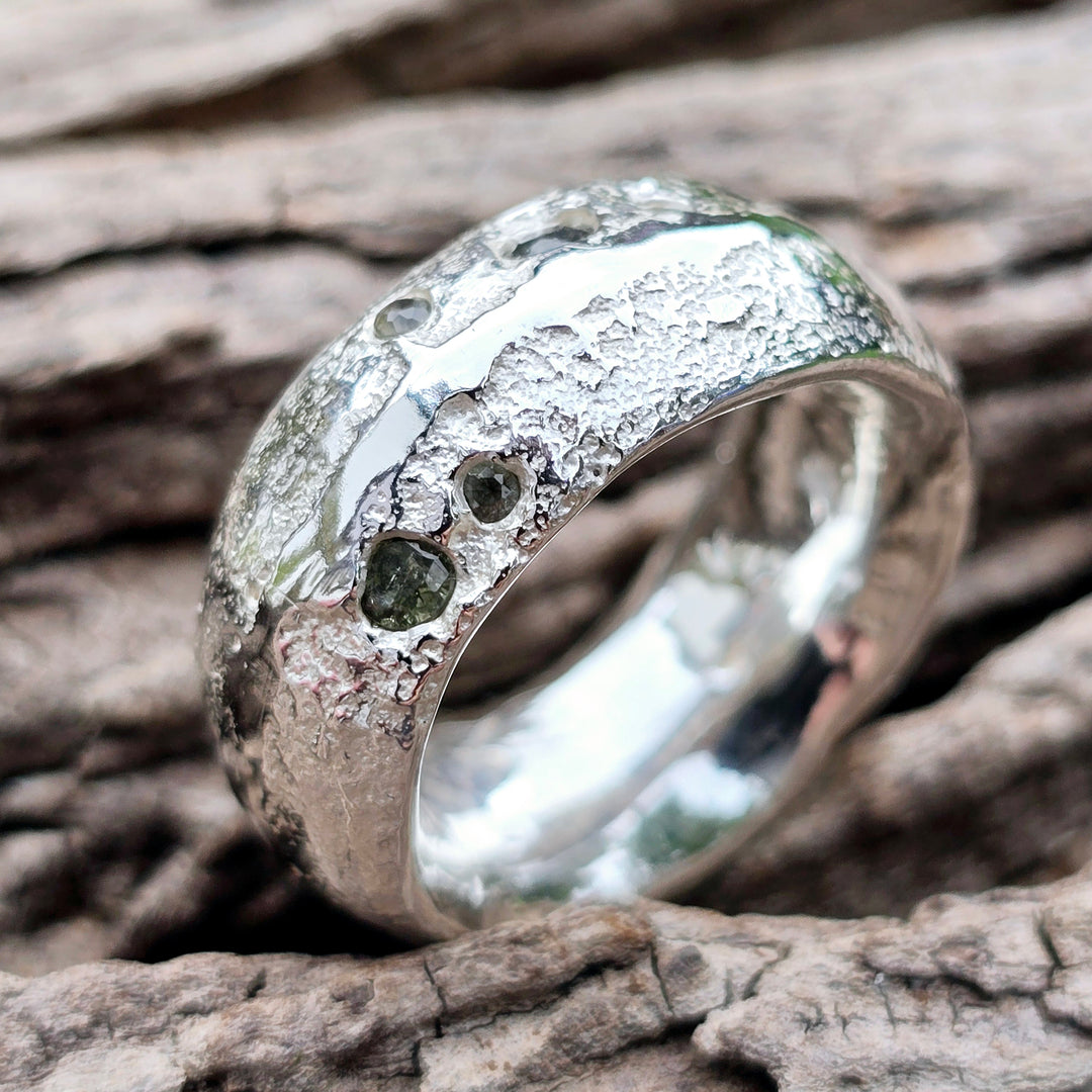 SandStein Ring mit grünen Saphiren – Größe 55, Unikat