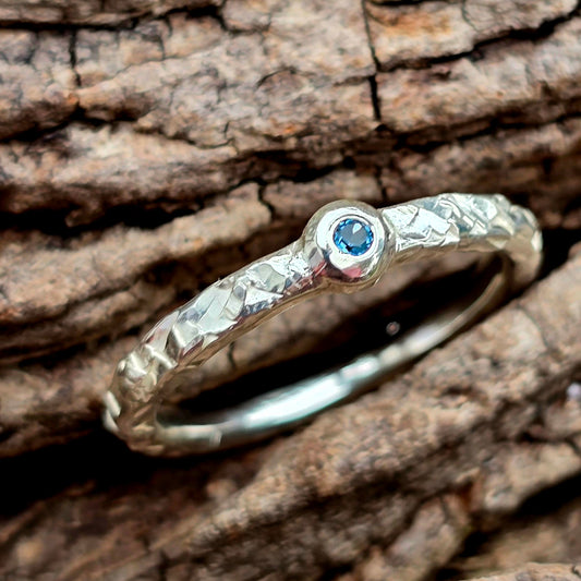 Küstenring GEM handgeschmiedet Blauer Topas