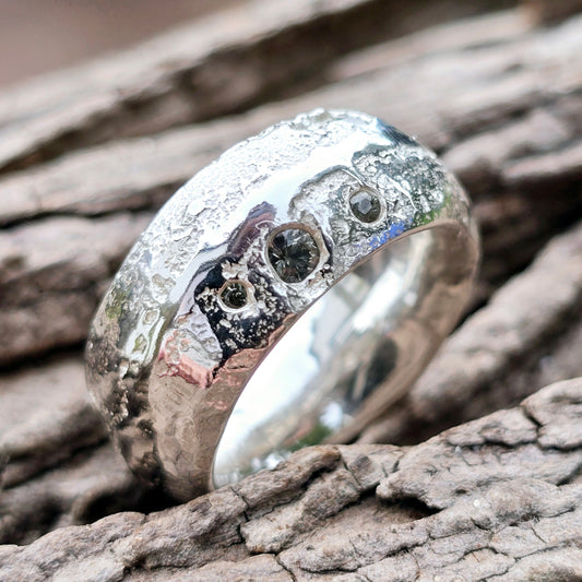 SandStein Ring mit grünen Saphiren – Größe 55, Unikat